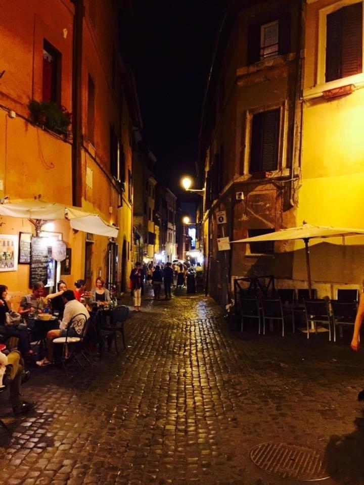 B&B Trastevere Il Vicolo Рим Екстериор снимка